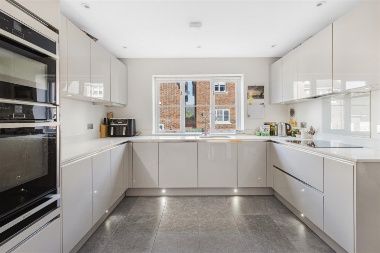 Images for Long Row Close, Saffron Walden