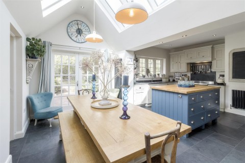 Click the photo for more details of Knowle Hill, Hurley, Atherstone, CV9