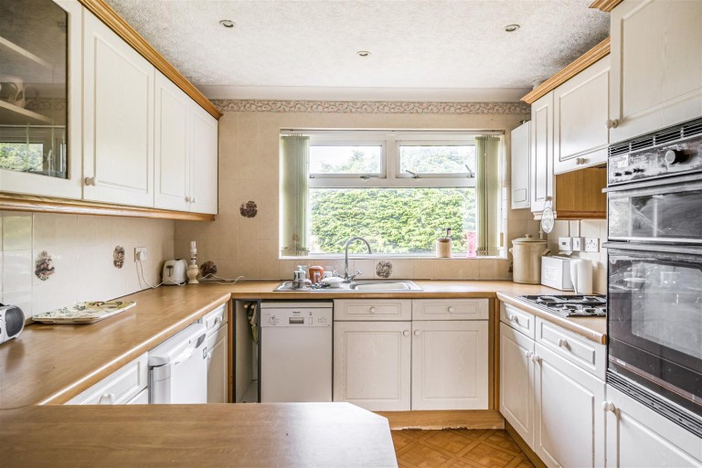 Images for Hilary Close, Axminster