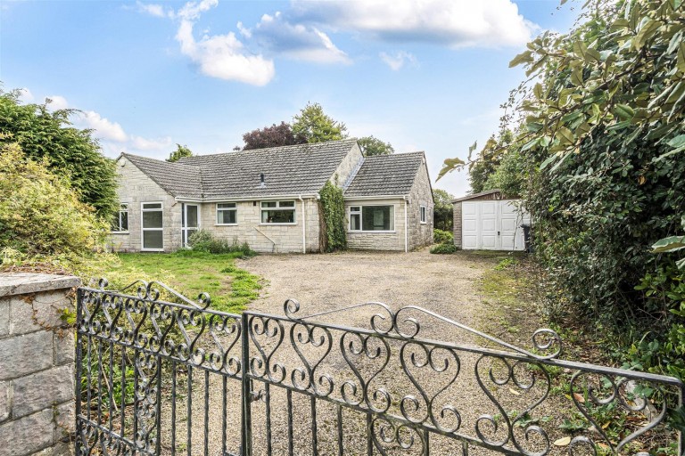 Images for Hilary Close, Axminster