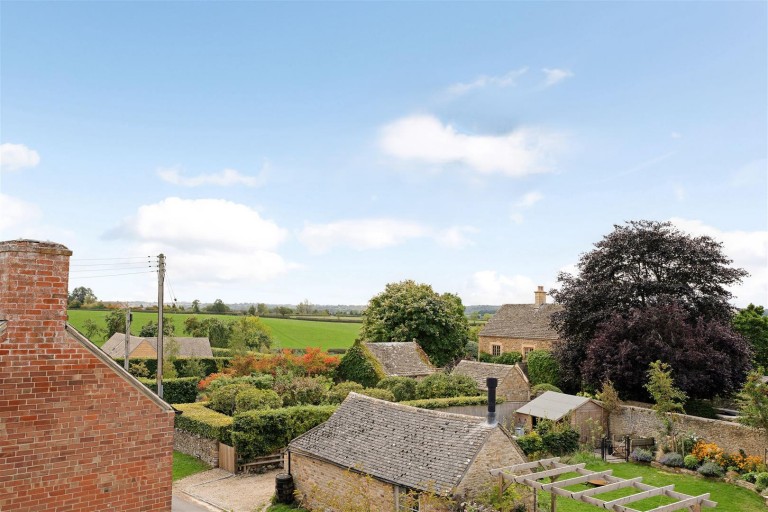 Images for Lower Oddington, Gloucestershire