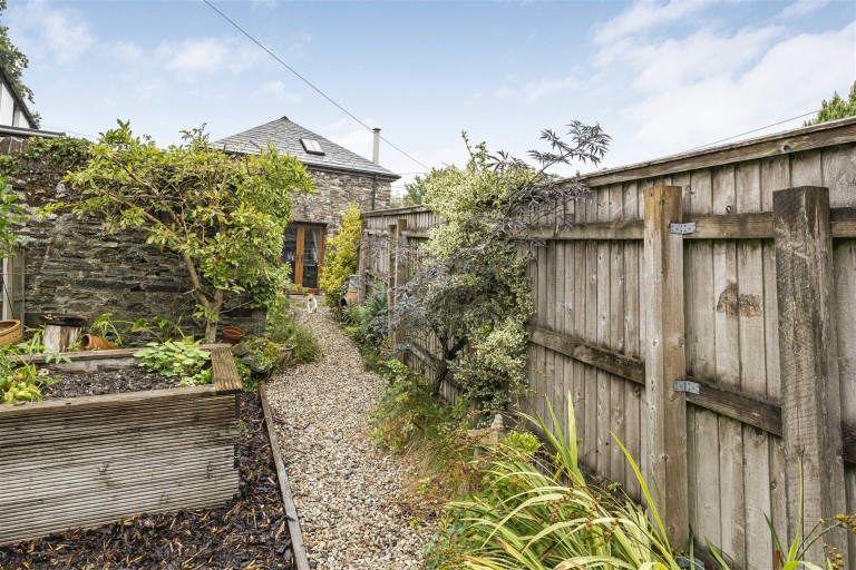 Images for Roydon Road, Launceston