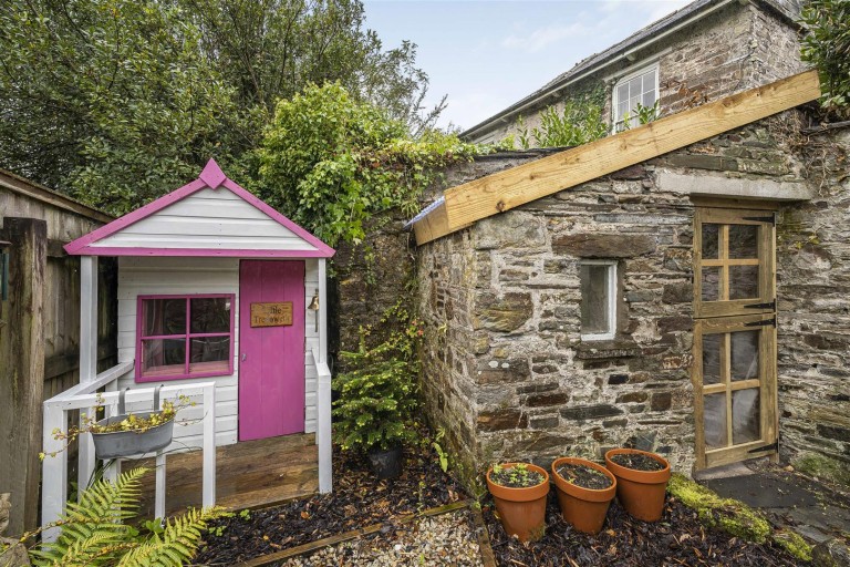 Images for Roydon Road, Launceston