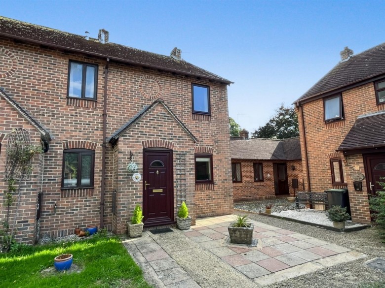 Click the photo for more details of Chapel Gardens, Blandford Forum