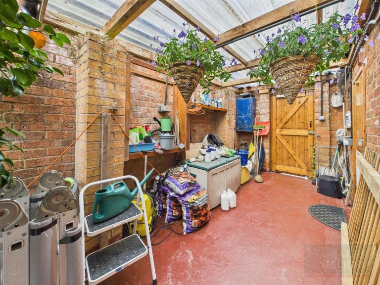 Images for Welland Avenue, Gartree, Market Harborough