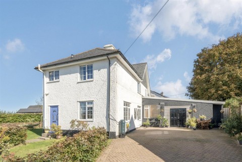 Click the photo for more details of Kirkella Road, Yelverton, Devon