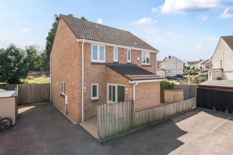 Click the photo for more details of Richards Close, Wellington