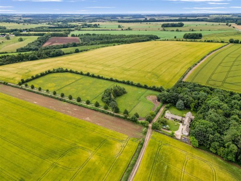 Click the photo for more details of Naunton, Gloucestershire