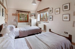Images for Naunton, Gloucestershire