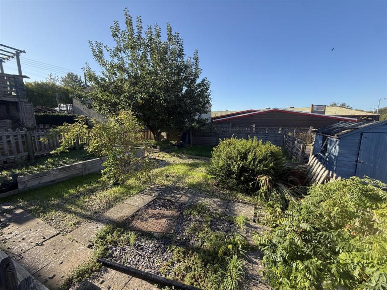 Images for Woodmead Road, Axminster