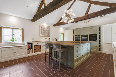Click the photo for more details of High Street South, Tiffield, NN12