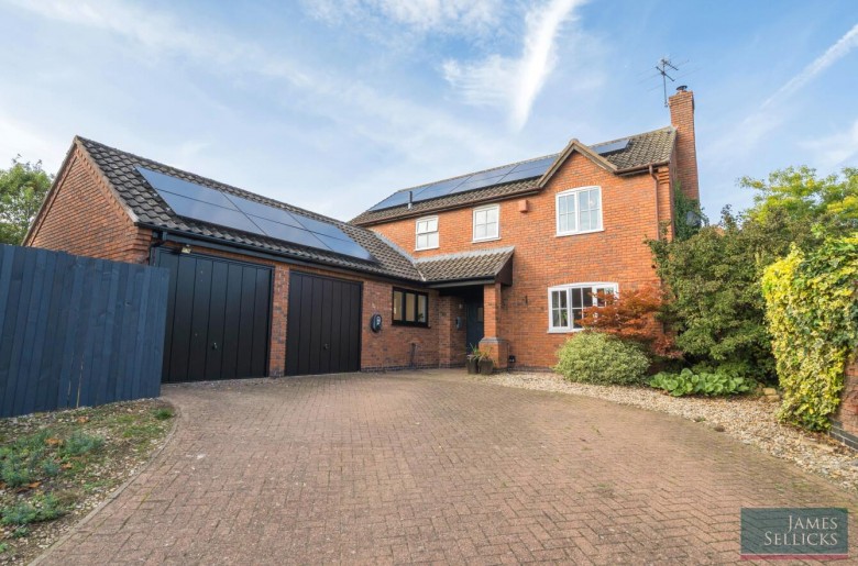 Click the photo for more details of Bridgewater Drive, Great Glen, Leicestershire