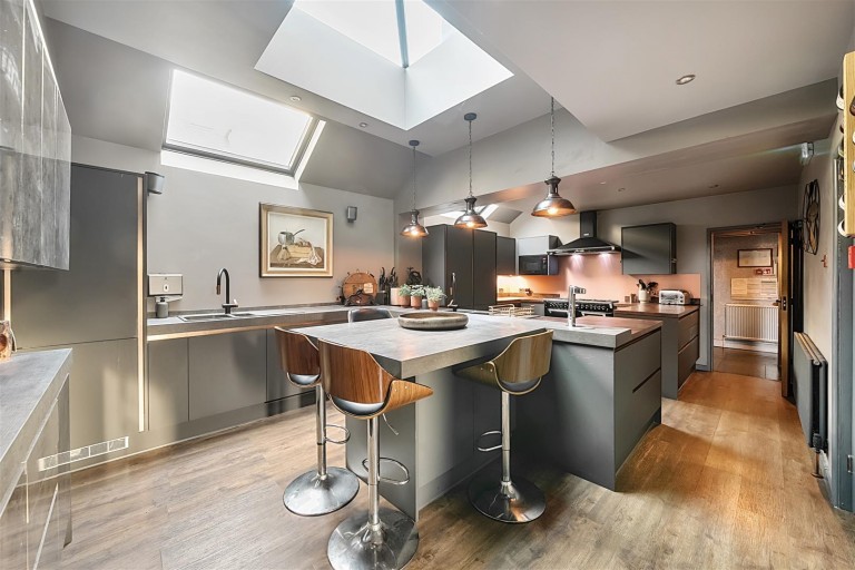 Images for Oaklands Guest House, Glendinning Avenue, Weymouth