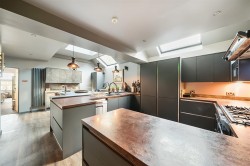 Images for Oaklands Guest House, Glendinning Avenue, Weymouth