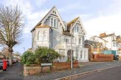 Images for Oaklands Guest House, Glendinning Avenue, Weymouth