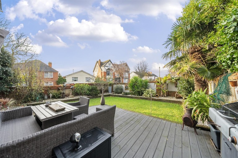 Images for Oaklands Guest House, Glendinning Avenue, Weymouth