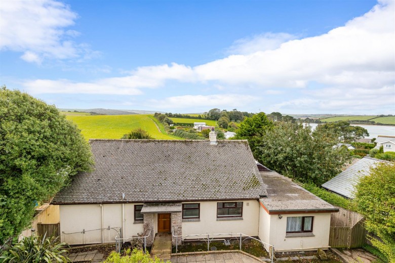 Click the photo for more details of West Charleton, Kingsbridge