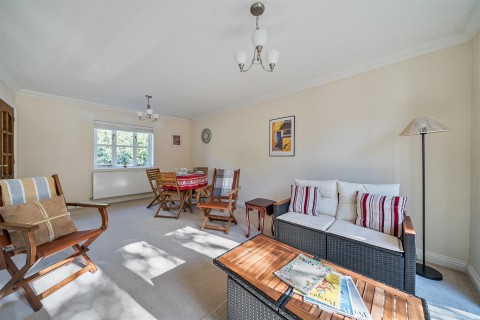 Click the photo for more details of The Street, Sutton Waldron, Blandford Forum