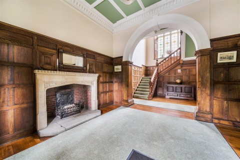 Click the photo for more details of Chudleigh, Newton Abbot