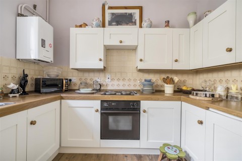 Click the photo for more details of Chudleigh, Newton Abbot