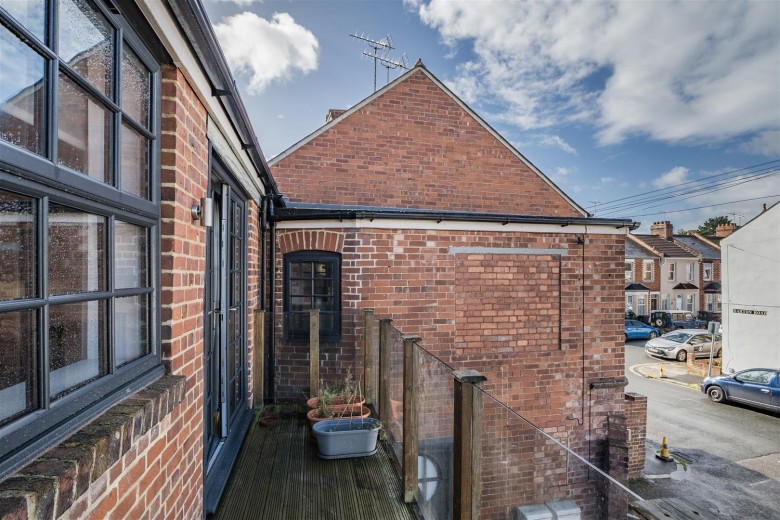 Click the photo for more details of Barton Road, Exeter