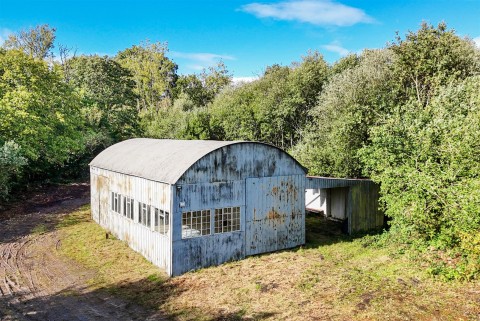 Click the photo for more details of Blackwater, Buckland St. Mary, Chard