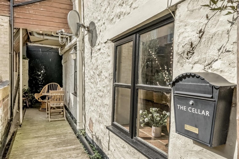 Click the photo for more details of Pig Lane, Axminster, Devon