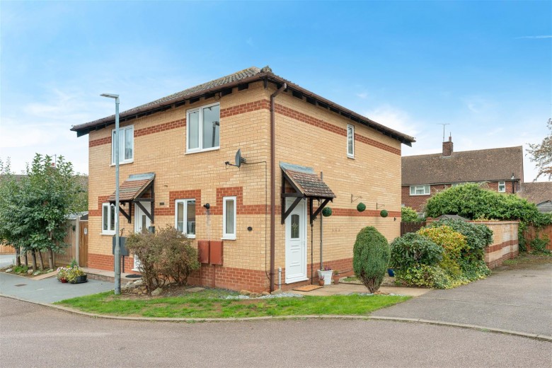 Click the photo for more details of Heron Close, Woodford Halse