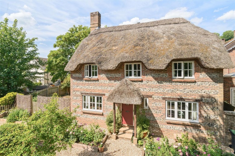 Click the photo for more details of West Mead, Bridport, Dorset