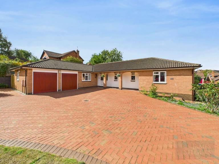 Images for Pulford Drive, Thurnby, Leicestershire