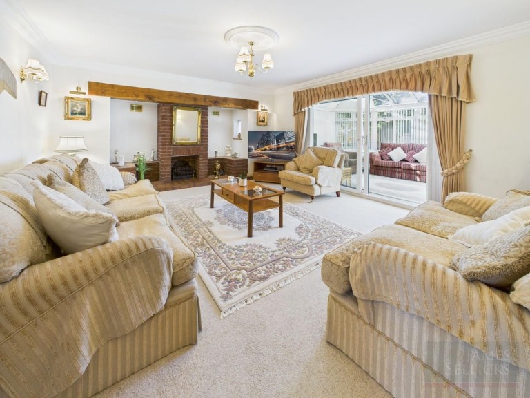 Images for Pulford Drive, Thurnby, Leicestershire