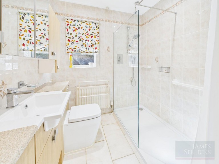 Images for Pulford Drive, Thurnby, Leicestershire