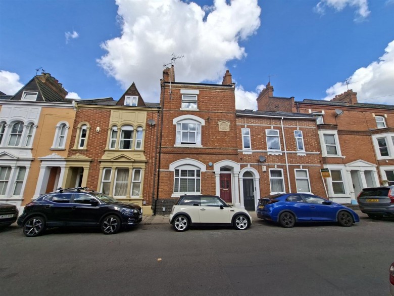 Click the photo for more details of Colwyn Road, Northampton, NN1