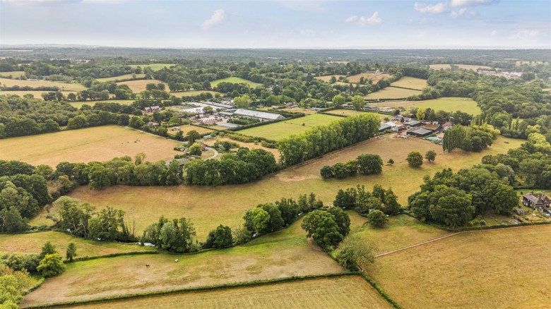 Click the photo for more details of Long Acres Farm, Wangfield Lane, Curdridge, Southampton