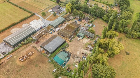 Click the photo for more details of Long Acres Farm, Wangfield Lane, Curdridge, Southampton