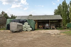 Images for Long Acres Farm, Wangfield Lane, Curdridge, Southampton
