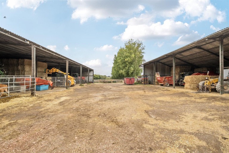 Images for Long Acres Farm, Wangfield Lane, Curdridge, Southampton