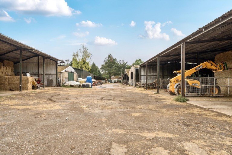 Images for Long Acres Farm, Wangfield Lane, Curdridge, Southampton