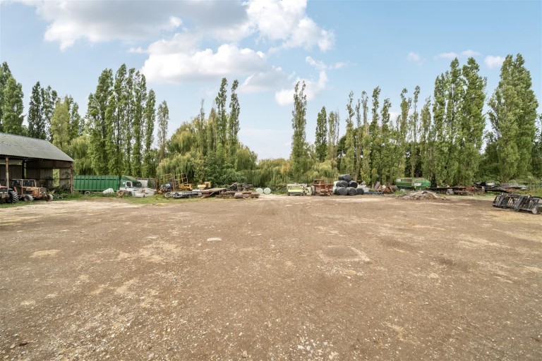 Images for Long Acres Farm, Wangfield Lane, Curdridge, Southampton
