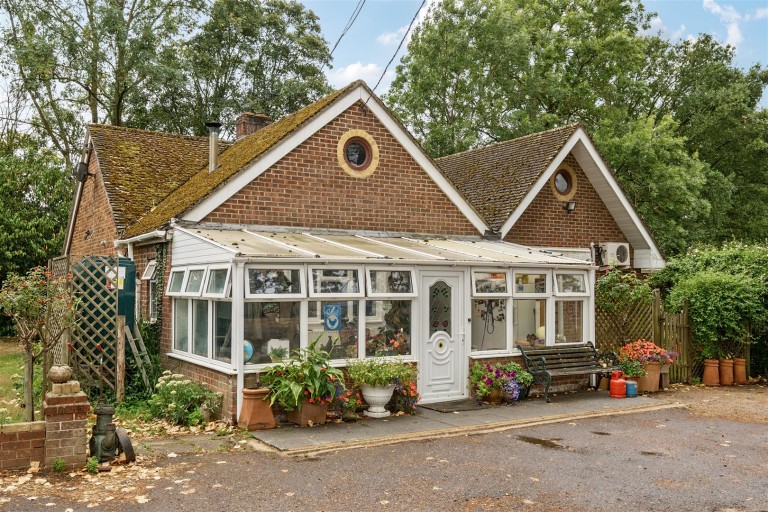 Images for Long Acres Farm, Wangfield Lane, Curdridge, Southampton