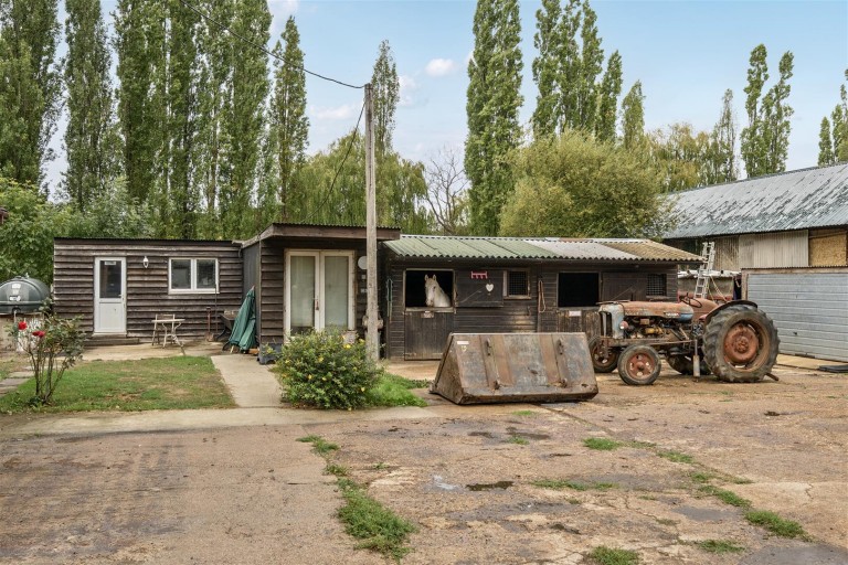 Images for Long Acres Farm, Wangfield Lane, Curdridge, Southampton