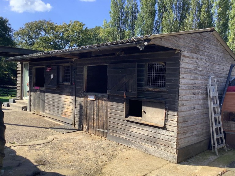 Images for Long Acres Farm, Wangfield Lane, Curdridge, Southampton