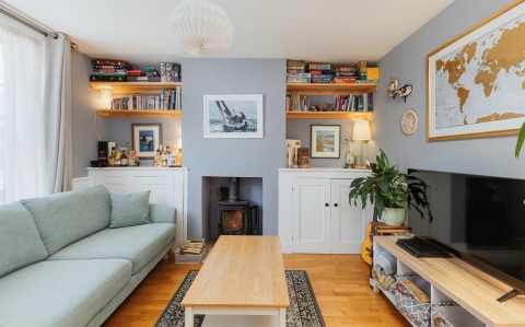 Click the photo for more details of Cowes, Isle of Wight