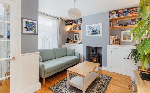 Click the photo for more details of Cowes, Isle of Wight
