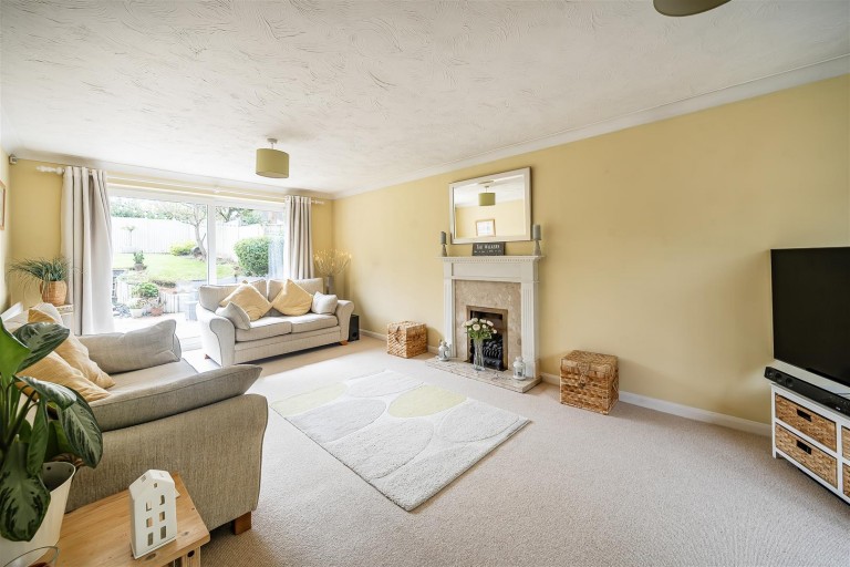 Images for Acorn Way, Silverstone, NN12