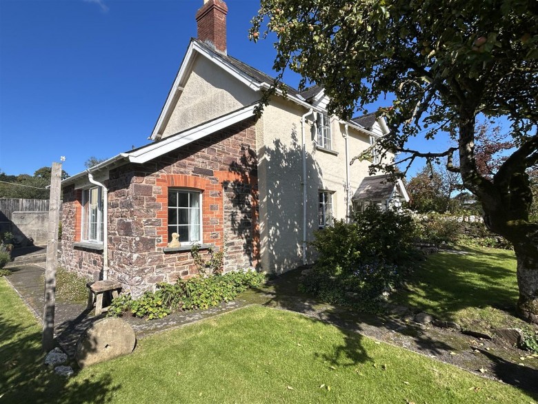 Click the photo for more details of Brayford