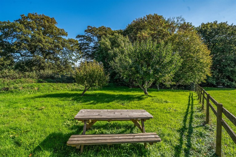 Images for 4 Kensington Court, Washfield, Tiverton