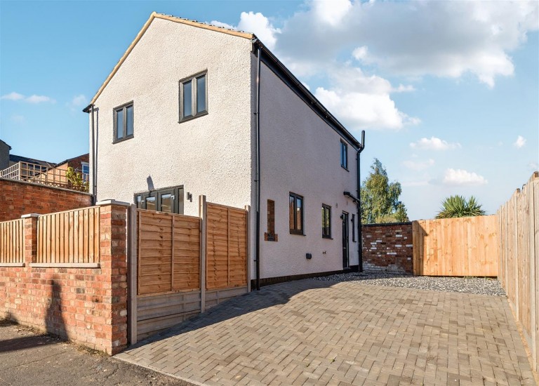 Images for Holbrook Avenue, Rugby, CV21