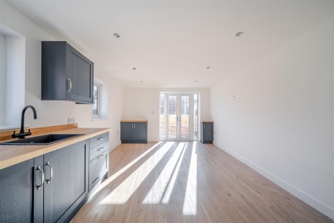 Click the photo for more details of Holbrook Avenue, Rugby, CV21