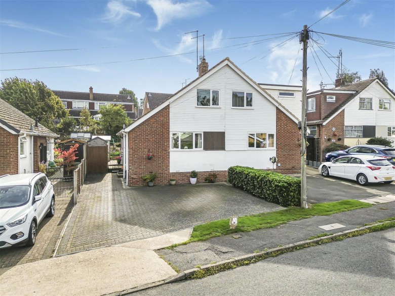 Click the photo for more details of The Willows, Daventry, NN11